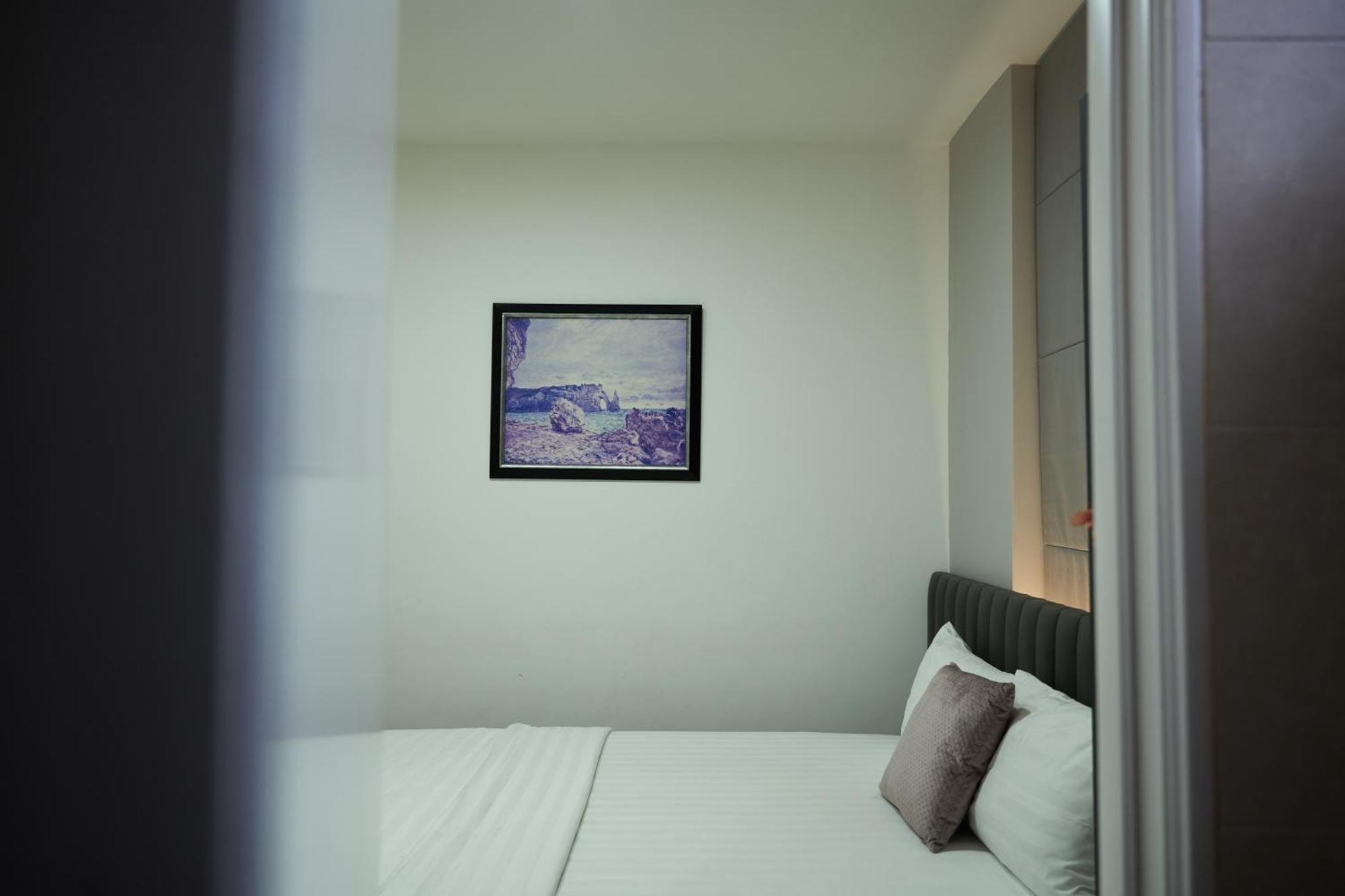 Trang An Hotel - 5 Minutes Landmark 81 Ho Chi Minh City Exterior photo